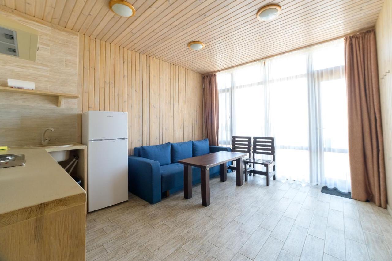 Prichal 80 Hotel Zatoka Esterno foto