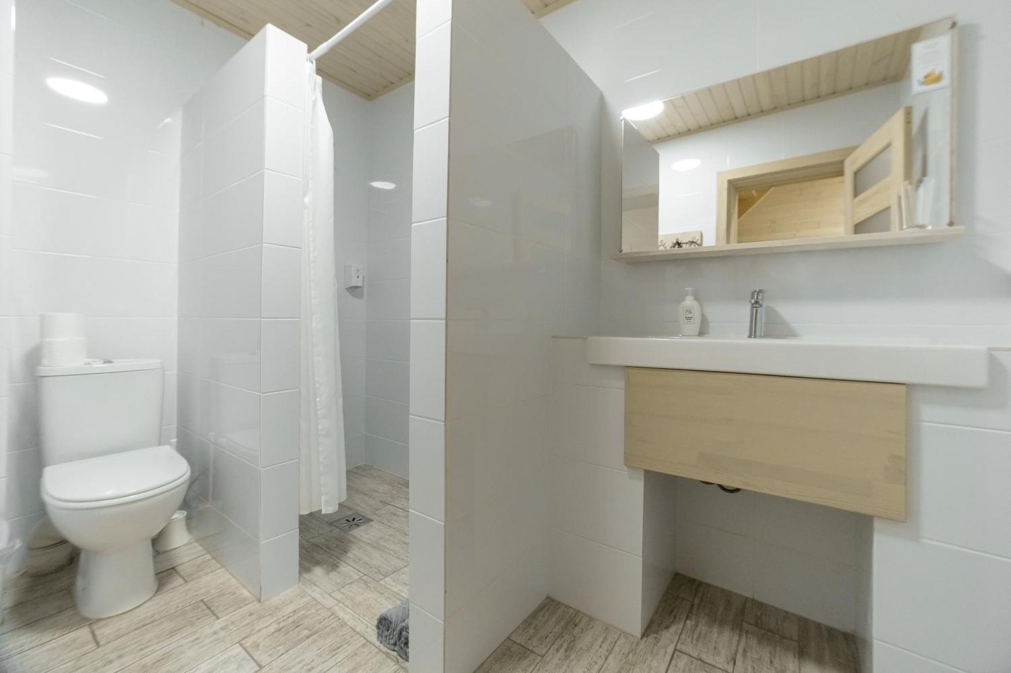 Prichal 80 Hotel Zatoka Esterno foto