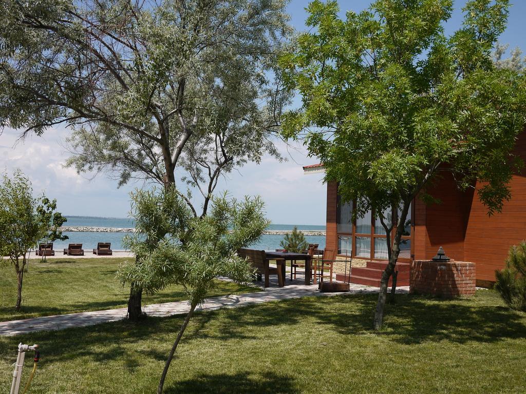 Prichal 80 Hotel Zatoka Esterno foto